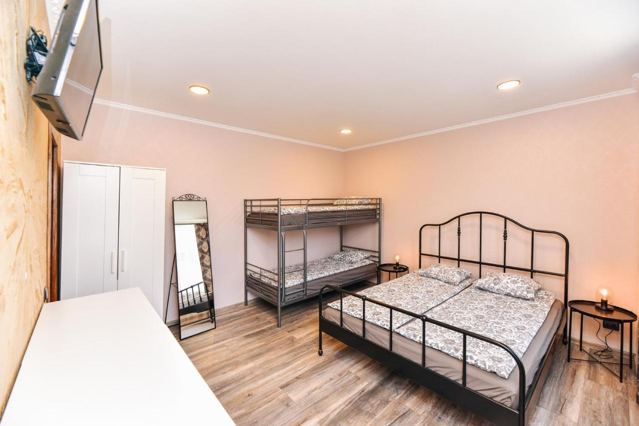 Meldernams Aparthotel Ventspils Buitenkant foto